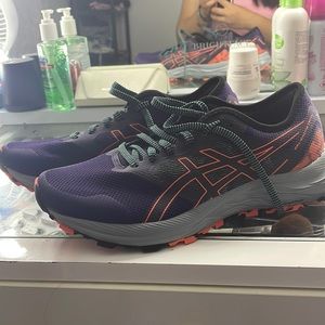 These are ASICS GEL-EXCITE TRAIL
